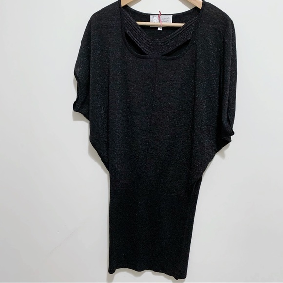 Yoana Baraschi Tops - ☀️2/$20 Yoana Baraschi Top